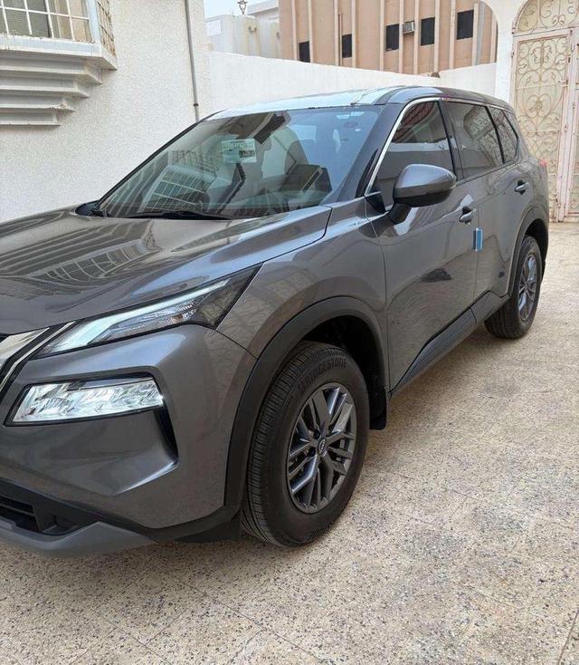 نيسان اكس تريل