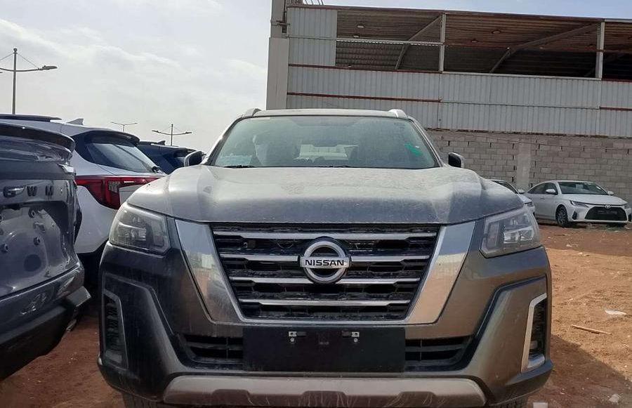 نيسان اكستيرا تيتانيوم