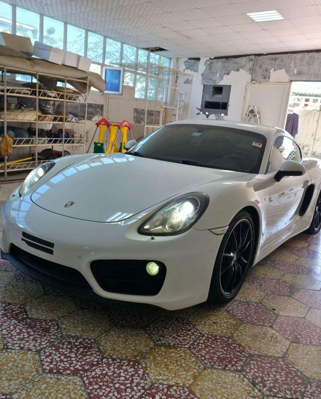 2016 بورش 718