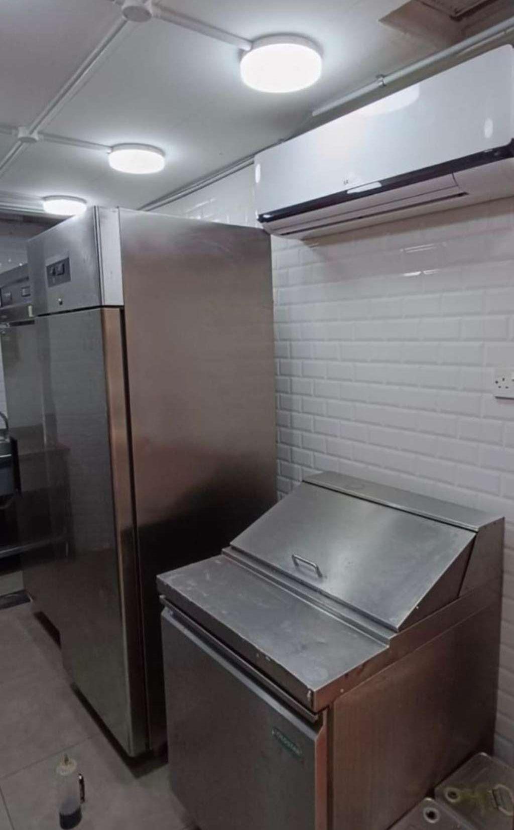 للبيع مطعم بشرق
