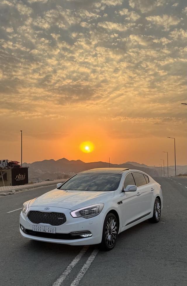 سيارة أطفال تحتاج