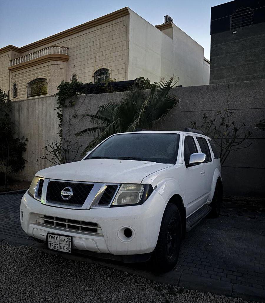نيسان باثفندر 2010