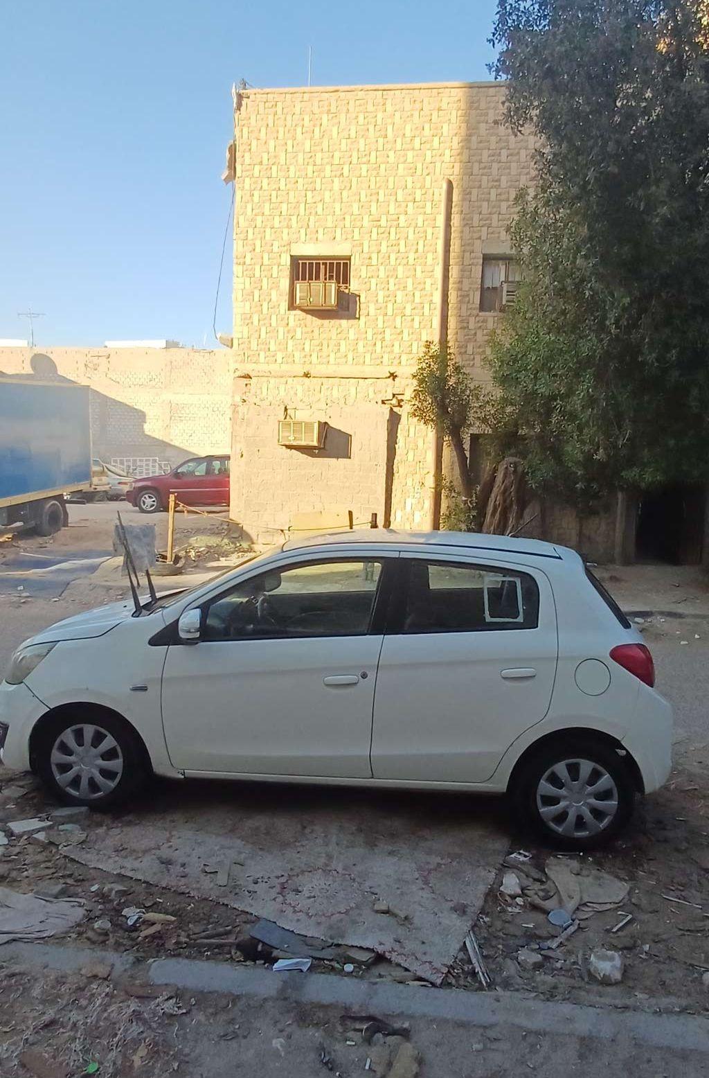 2018 ميتسوبيشي ميراج