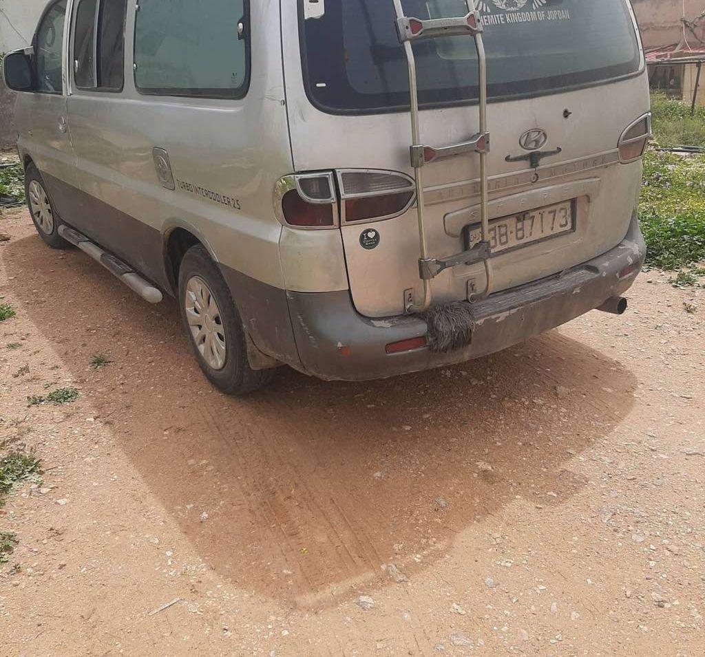 2001 هيونداي h1