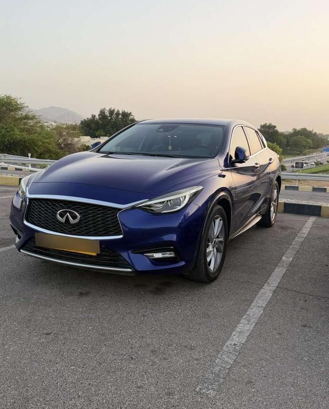 2018 إنفينيتي Q30
