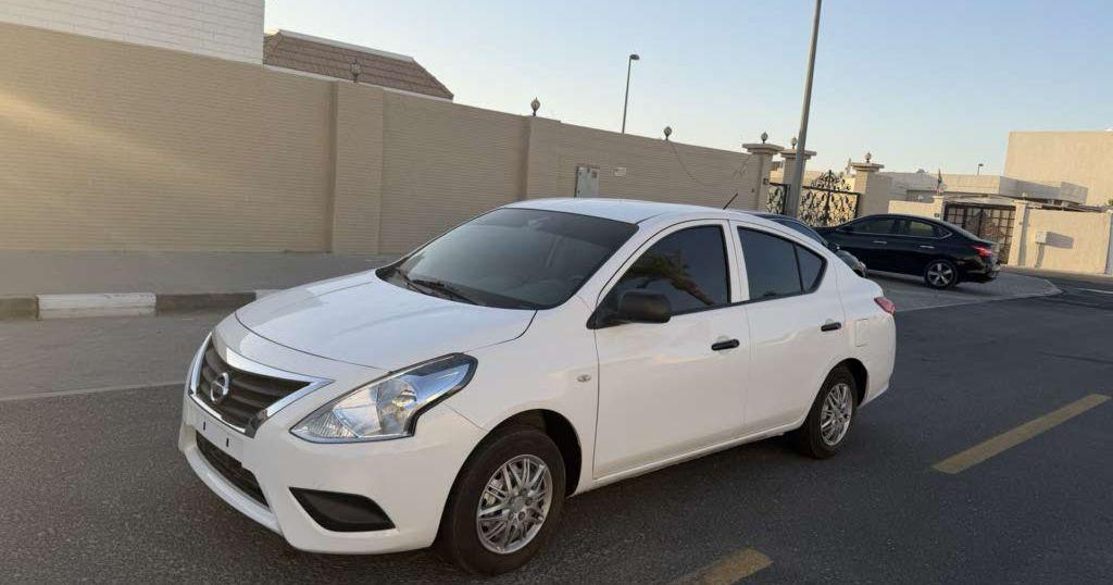2020 نيسان صني