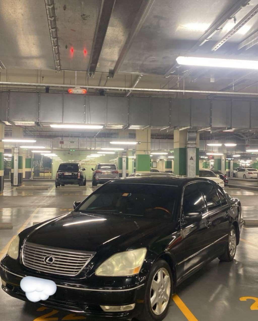 2004 لكزس LS