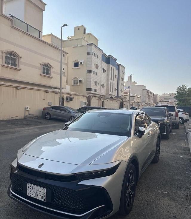 كراون بريميوم 2023
