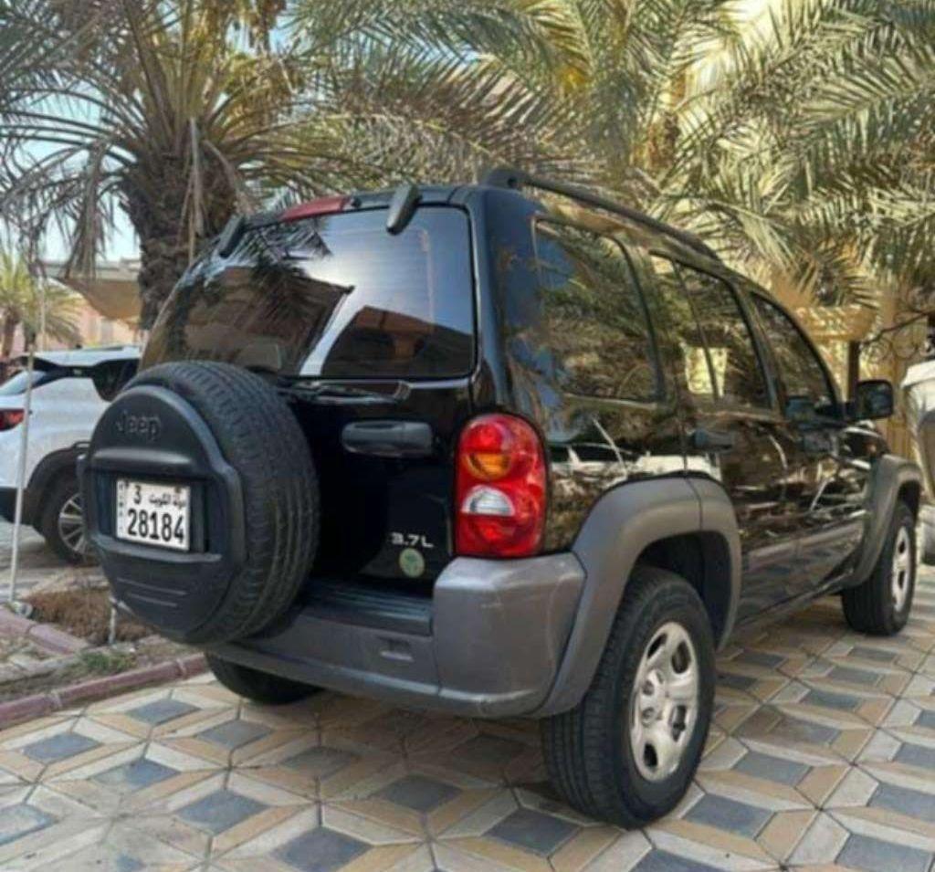 2004 جيب ليبرتى