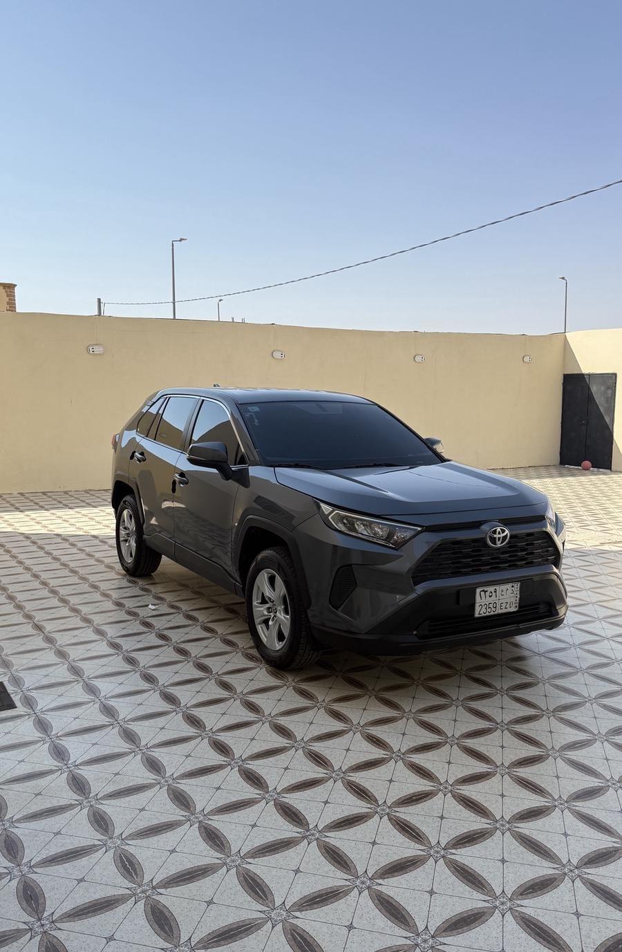 تايوتا رافور 2021
