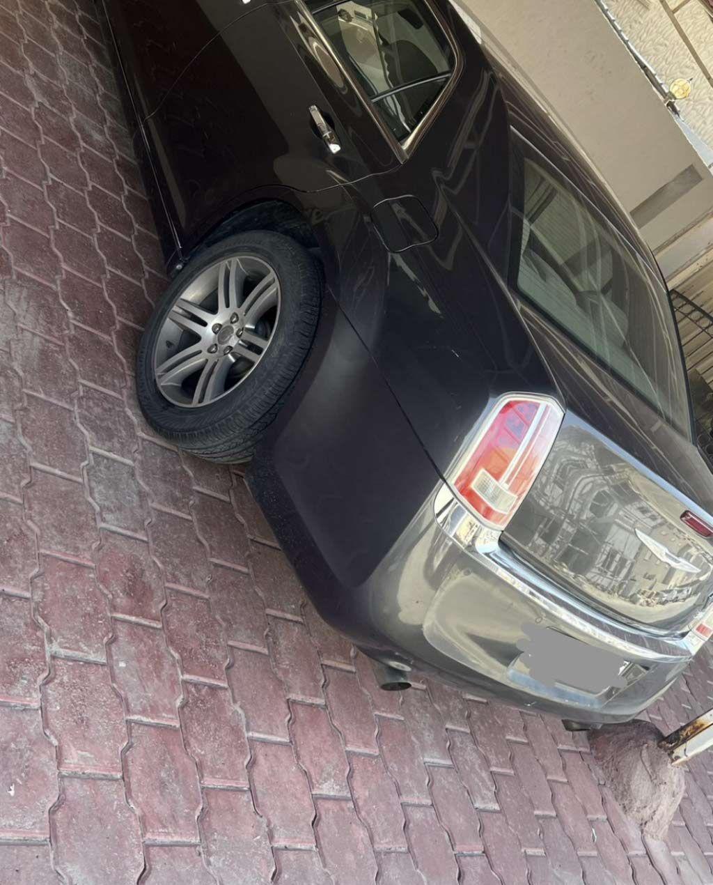 2013 كرايسلر 300