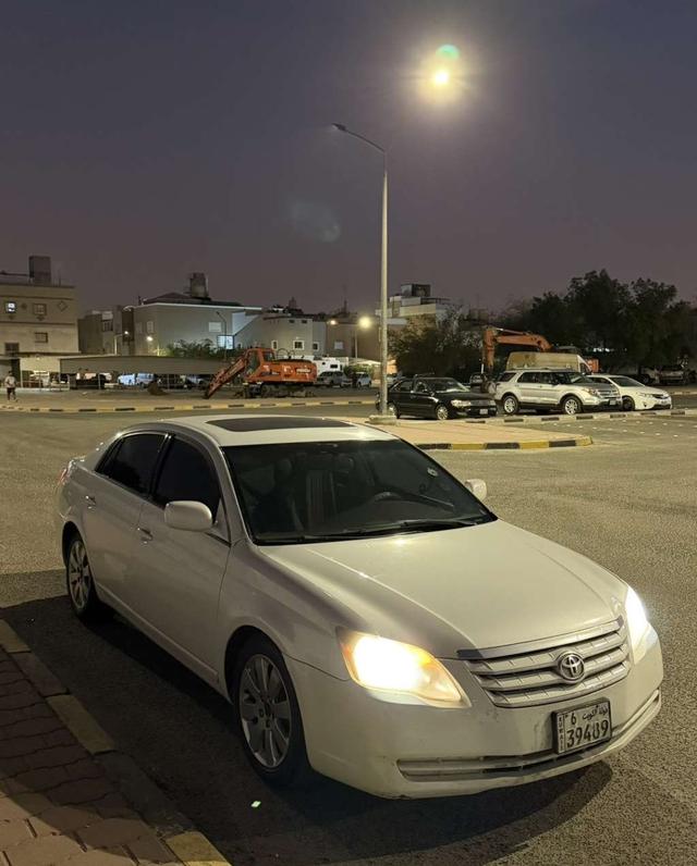 2006 تويوتا افالون