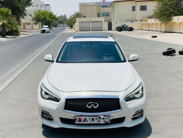 2016 إنفينيتي Q50