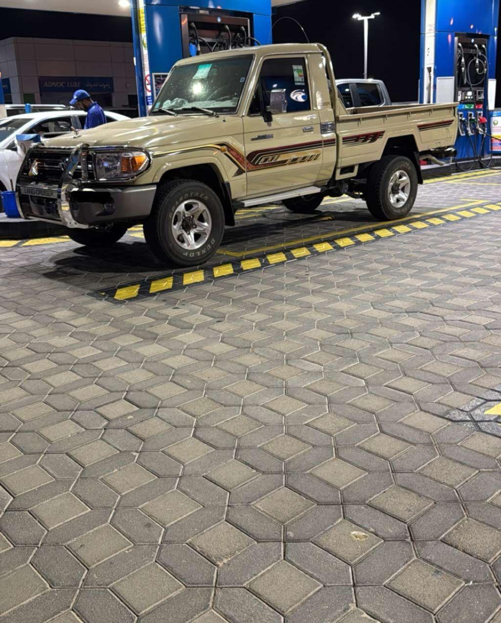 2013 تويوتا لاند