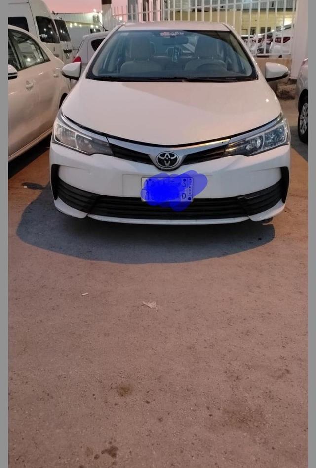 طاولة تلفزيون ولعبة