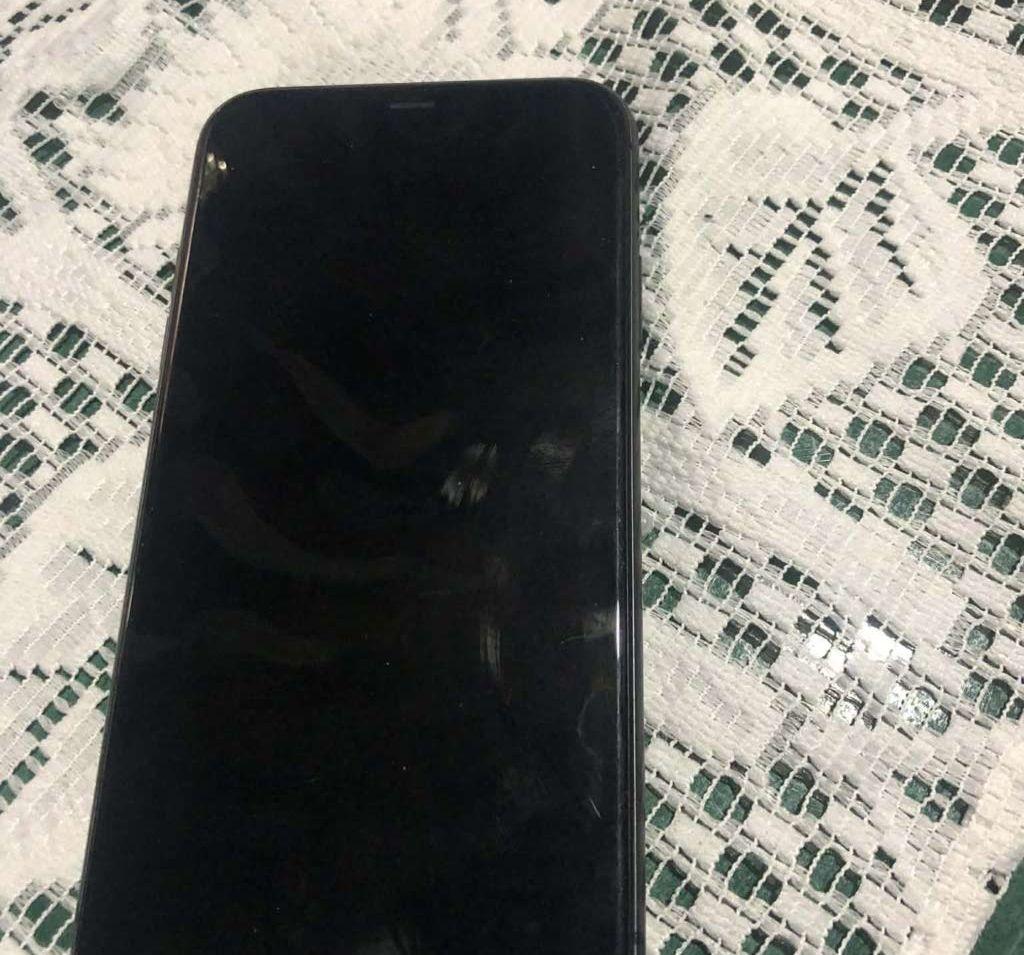 ايفون 11 عادي