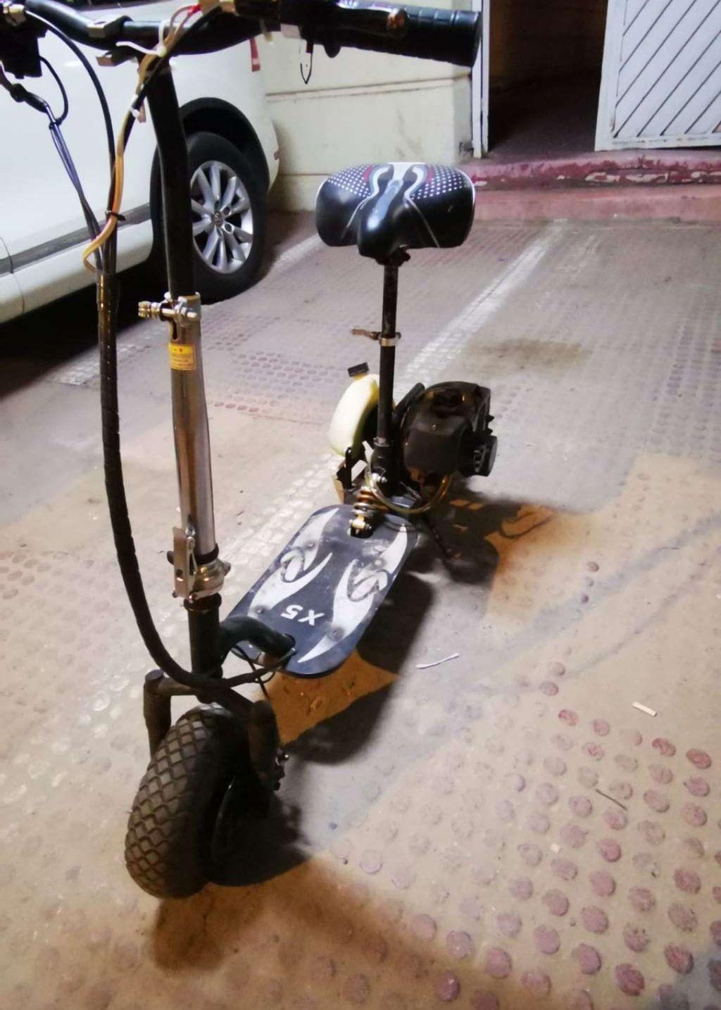 سكوتر بانزين