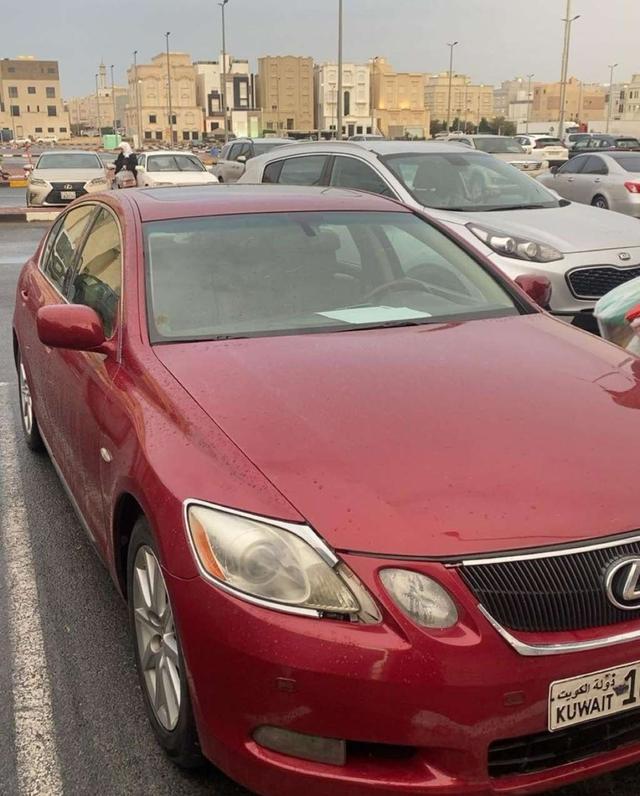 معروض للبيع: لكزس