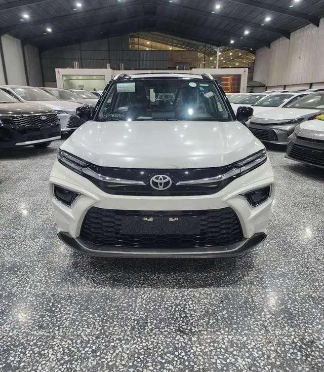 تويوتا اوربان كروز