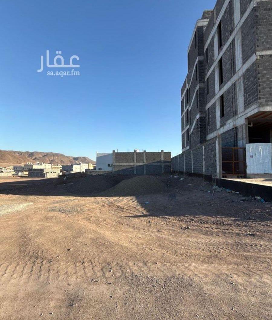 أرض تجارية للبيع