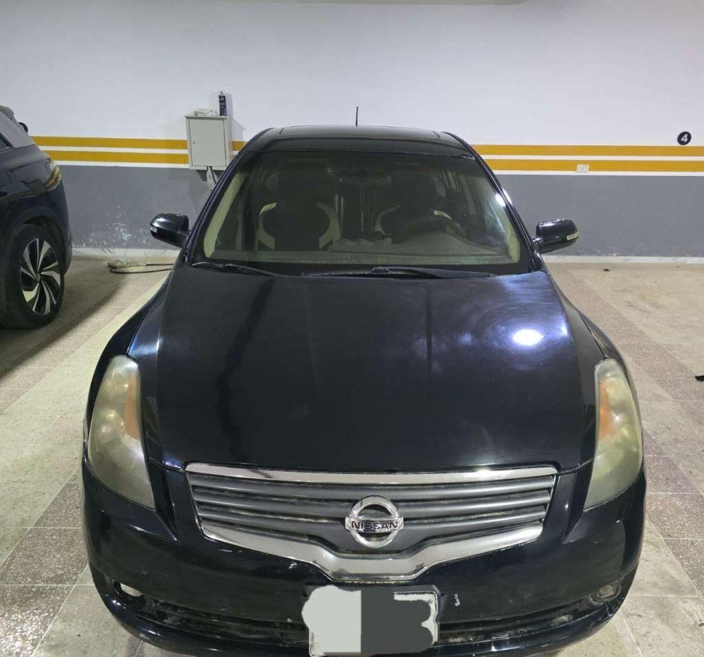 نيسان التيما SV