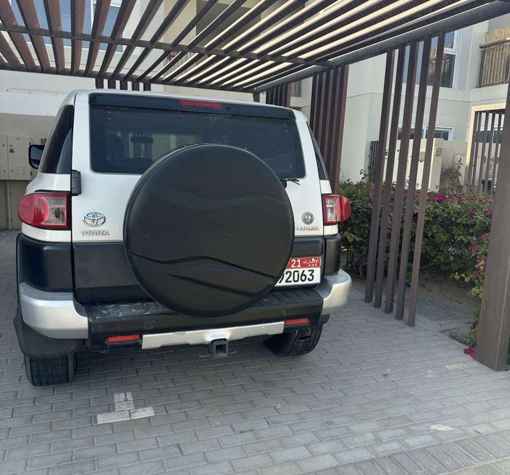 2016 تويوتا FJ