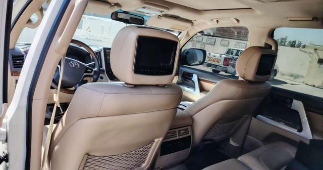 تويوتا Land Cruiser