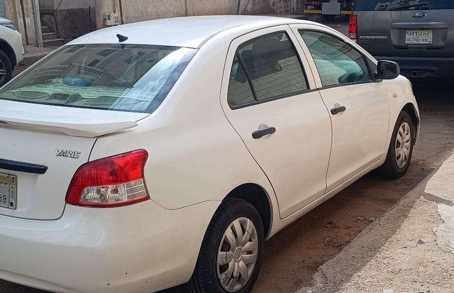 toyota yaris في