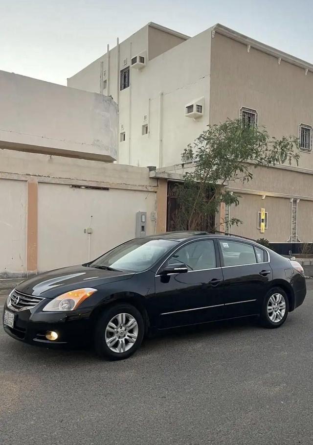التيما 2010SV