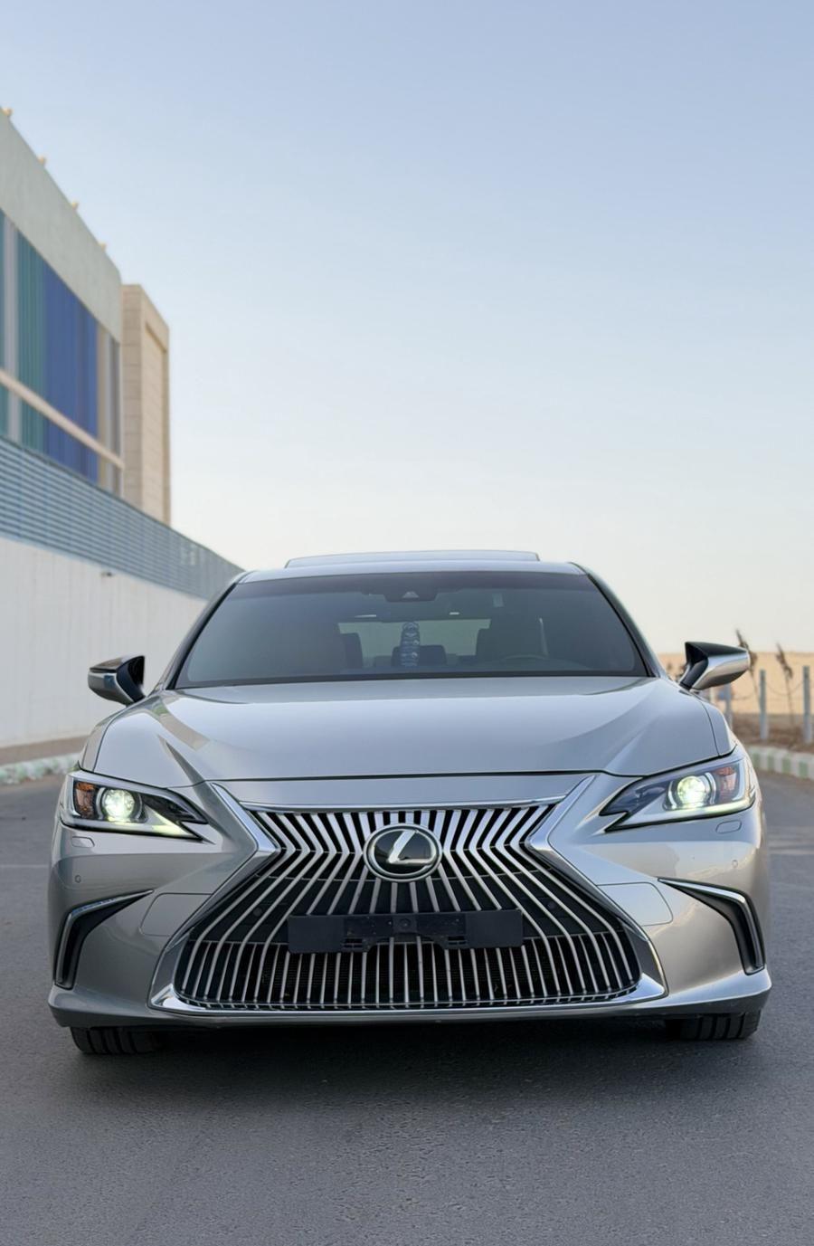 لكزس 2021 es350