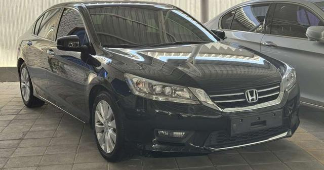 هوندا اكورد Limited