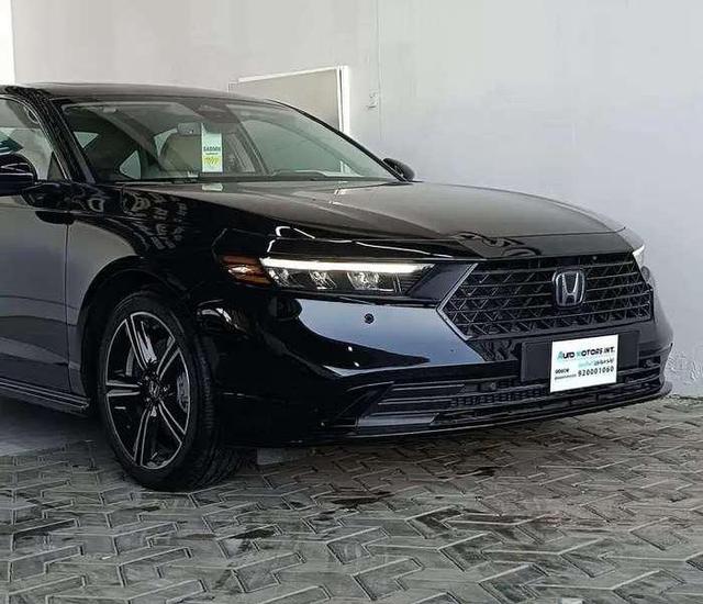 هوندا اكورد LX