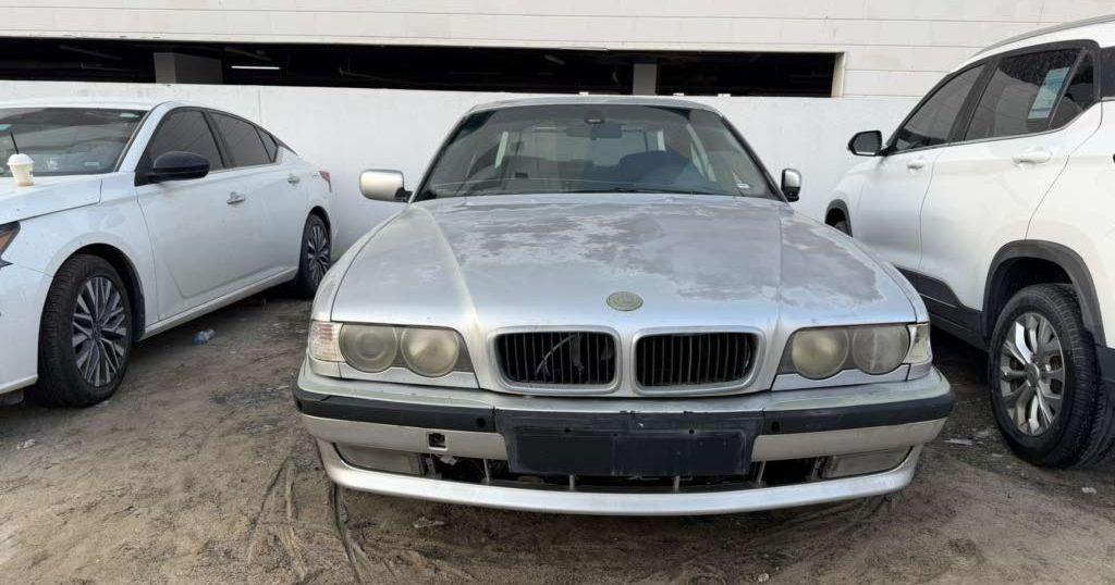 2000 بي ام