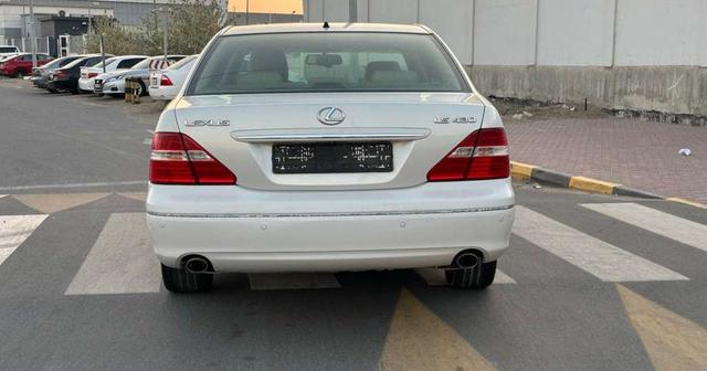 لكزس LS 430