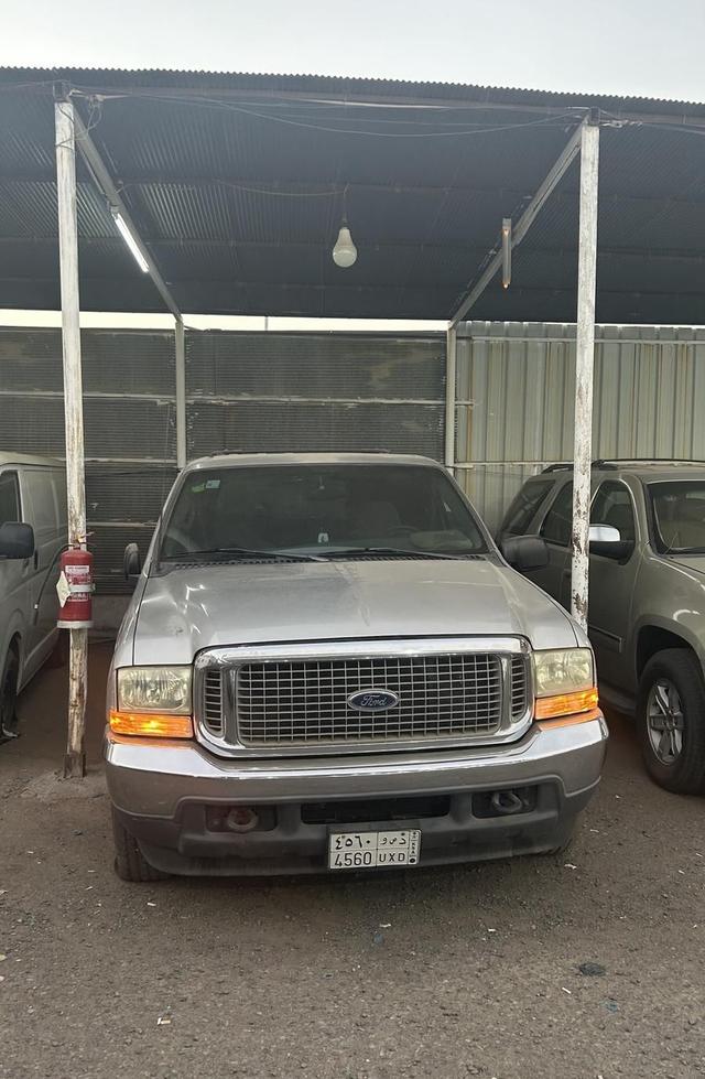 فورد اكسكيرجين 2004