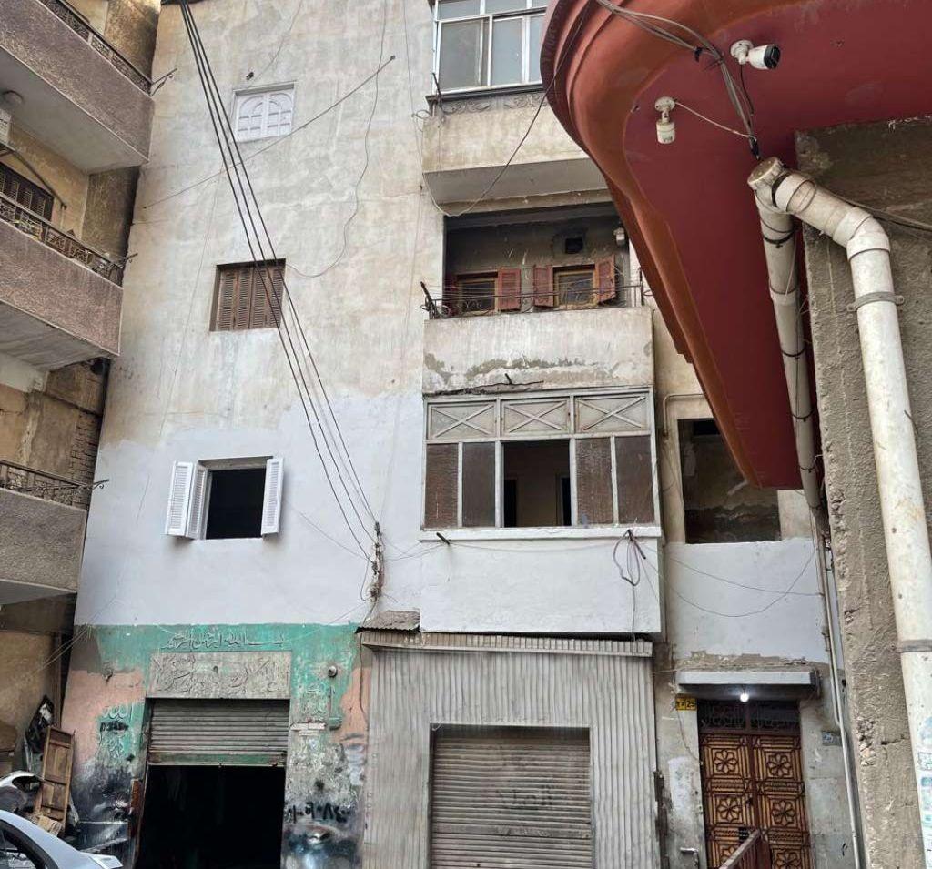 محل للبيع في
