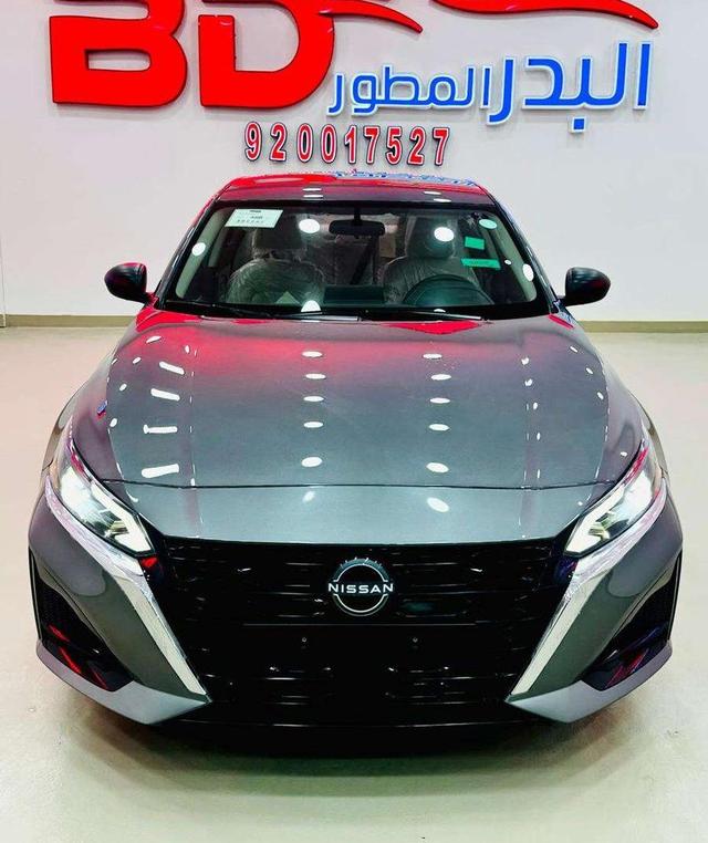 نيسان التيما اس