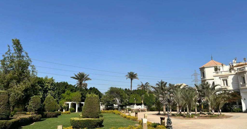 قصر للبيع في